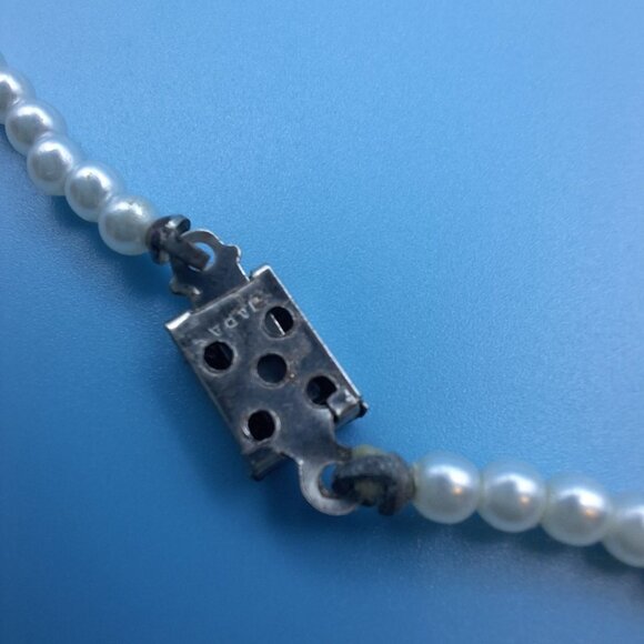 Faux Pearl Necklace 16 Inch Vintage Costume Small Japan Clasp Classy - Picture 5 of 8